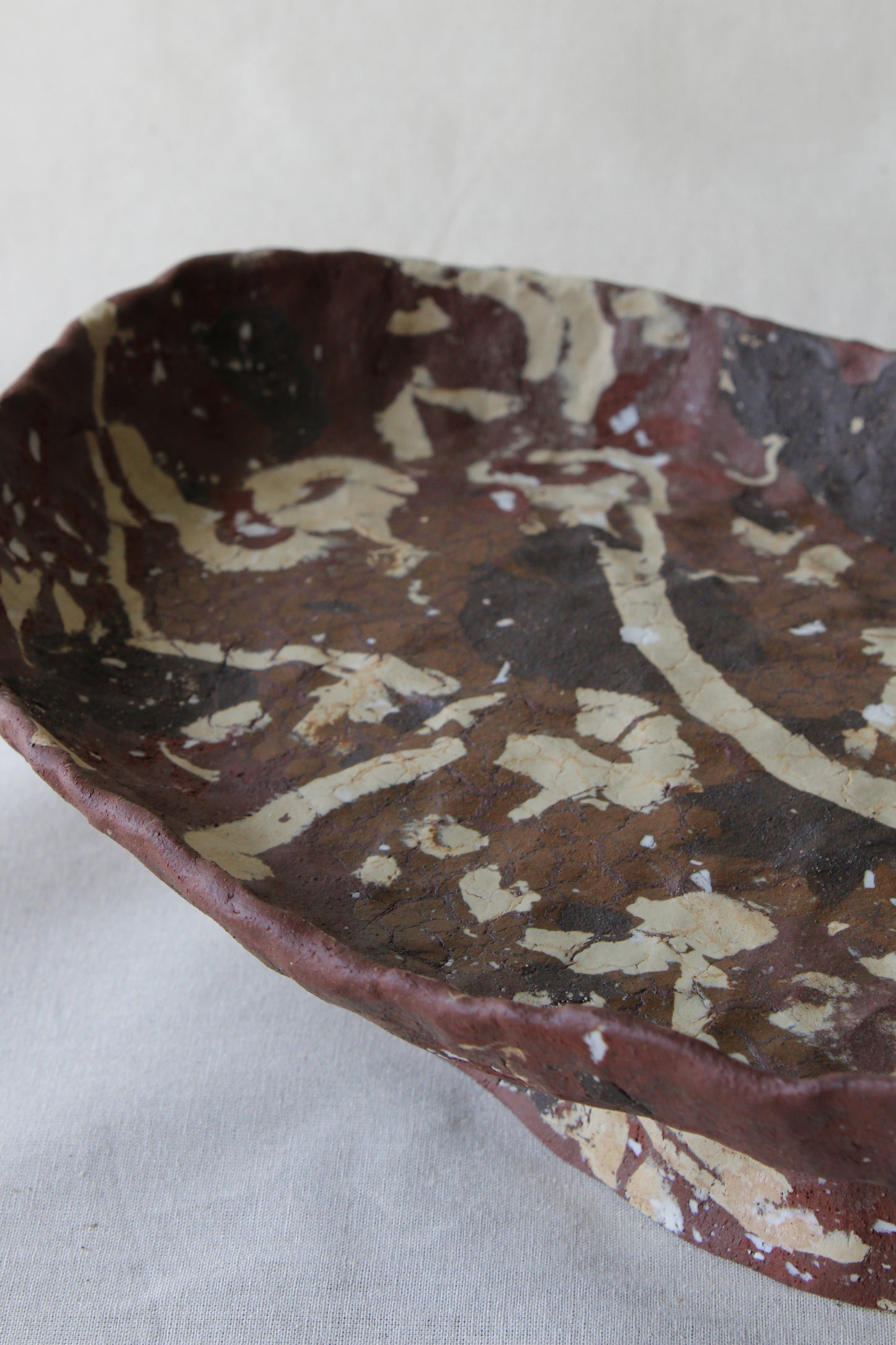 Inlay stoneware platter